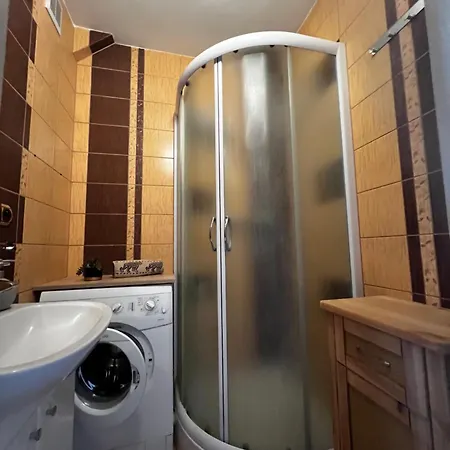 Family Space Apartament * 科沃布热格